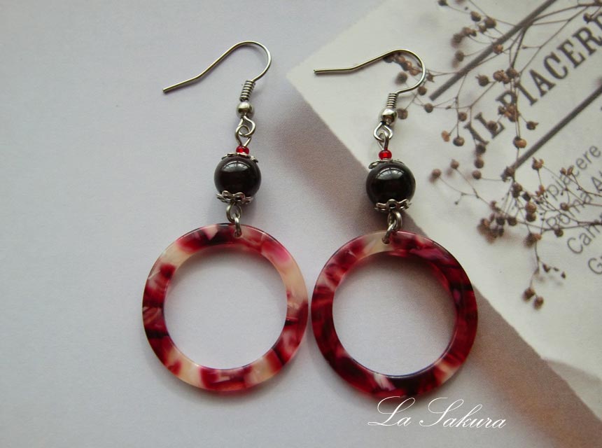 天然石ガーネットとフープのピアス